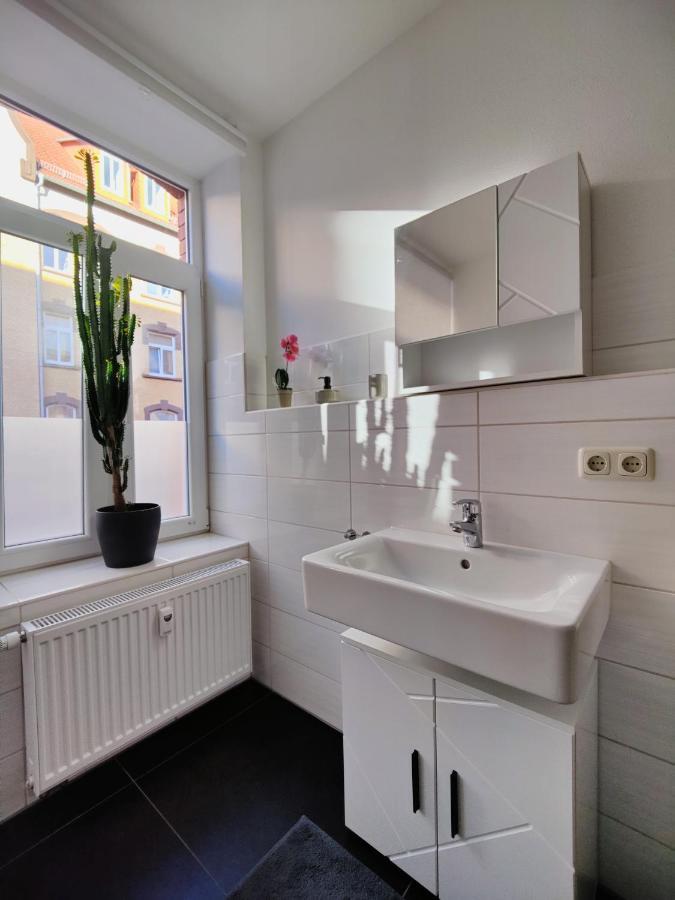 Neu Sanierte Wohnung Mit Balkon Und Stellplatz Erfurt Kültér fotó